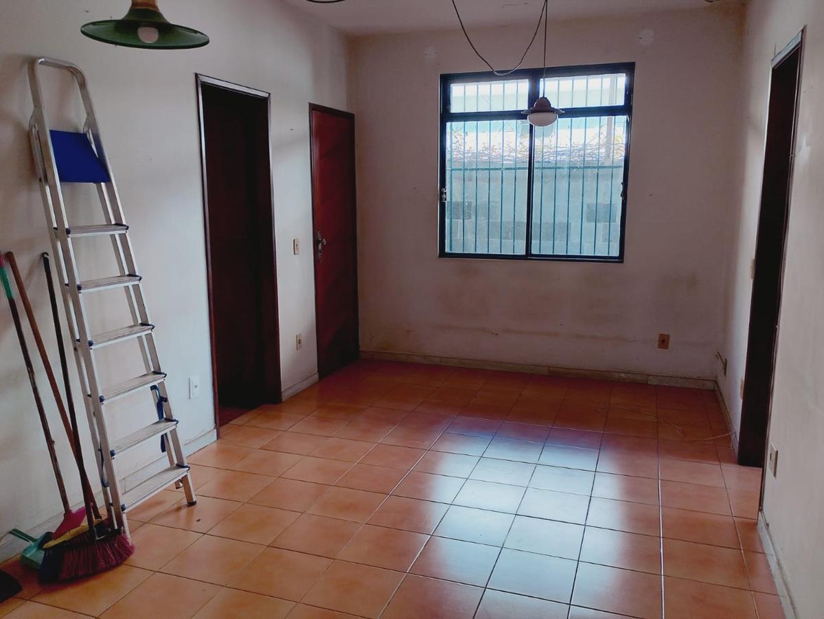 Casa, Santa Branca, 3 Quartos, 4 Vagas, 1 Suíte