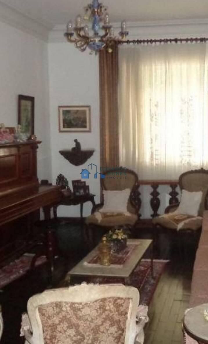 Casa, Barro Preto, 8 Quartos, 2 Vagas, 3 Suítes