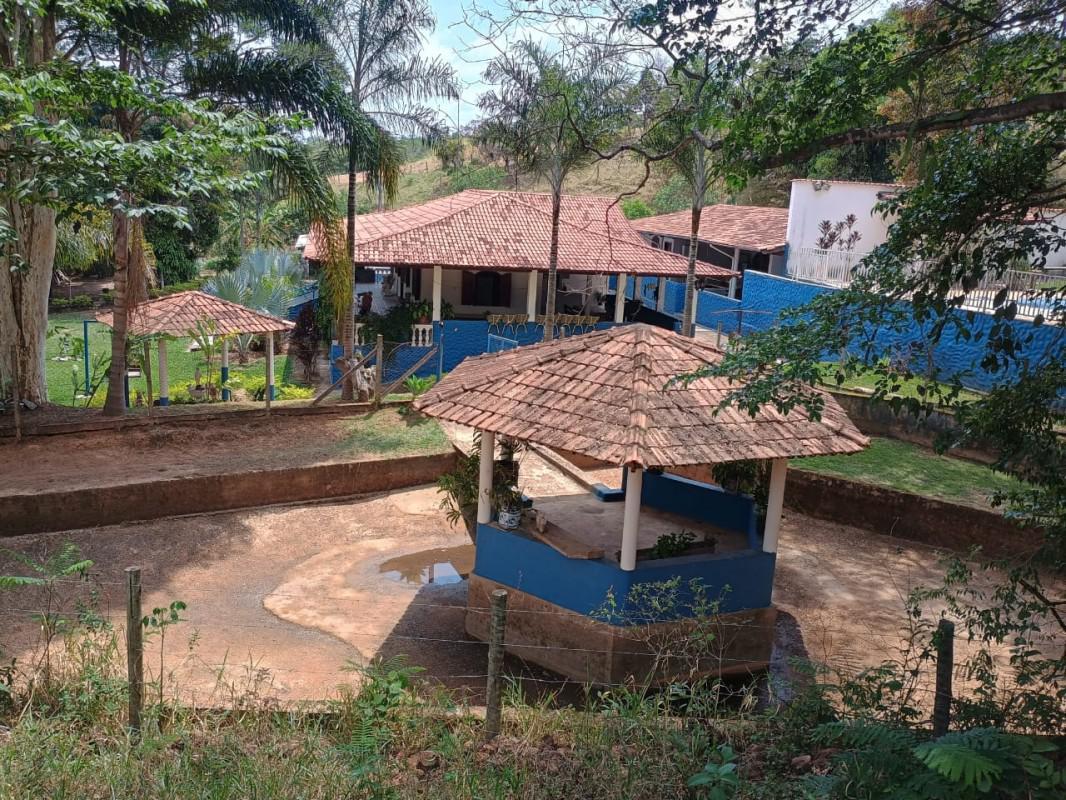 Fazenda, Centro, 3 Quartos, 3 Vagas, 2 Suítes