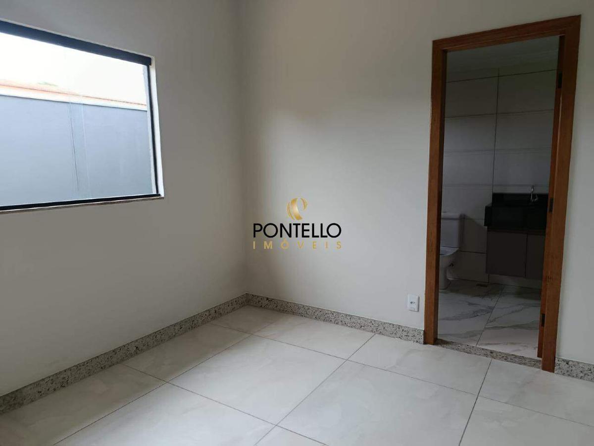 Casa, Manoa, 3 Quartos, 3 Vagas, 1 Suíte