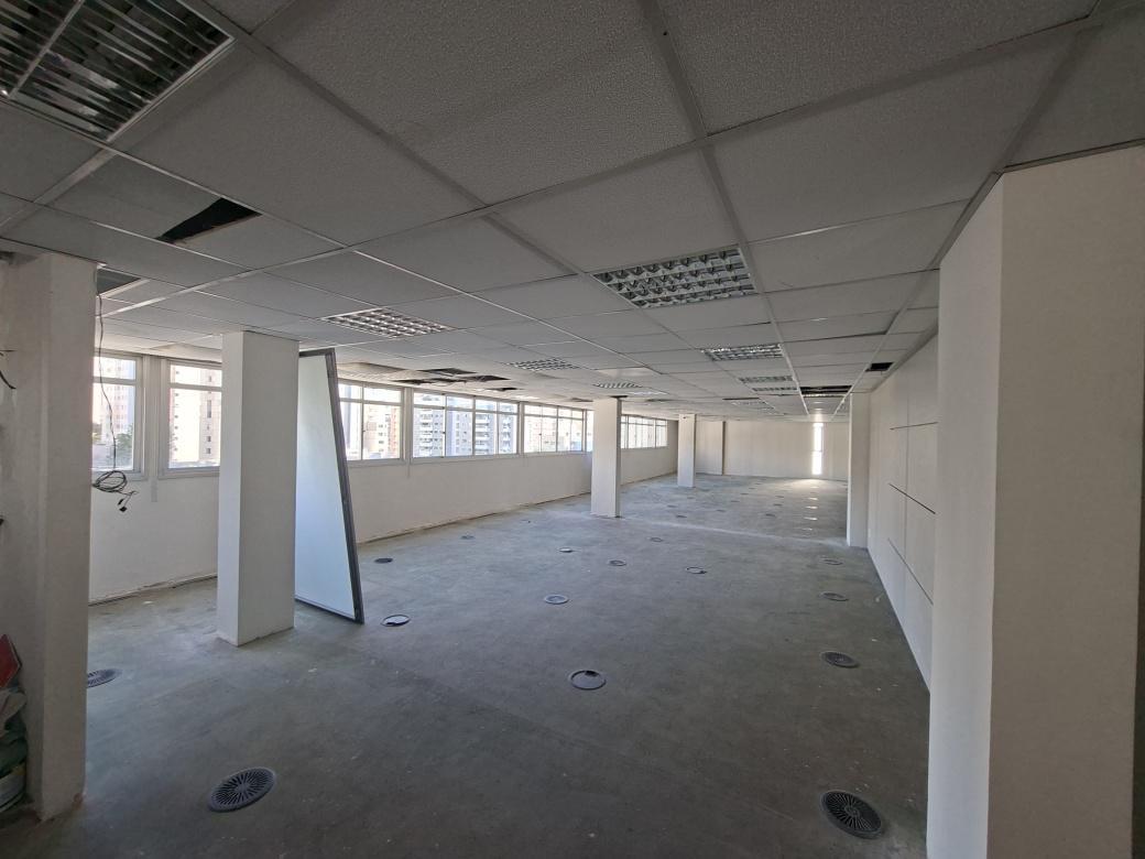 Andar, Funcionários, 0 Quarto, 6 Vagas