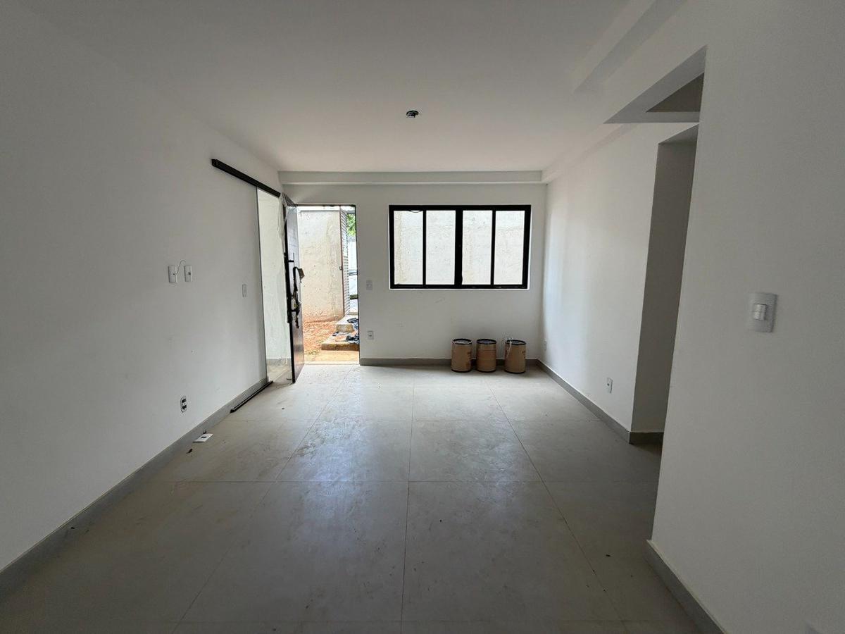 Casa, Planalto, 3 Quartos, 2 Vagas, 1 Suíte