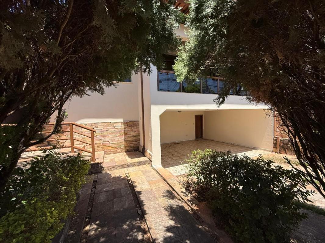 Casa, Itapoã, 5 Quartos, 4 Vagas, 3 Suítes