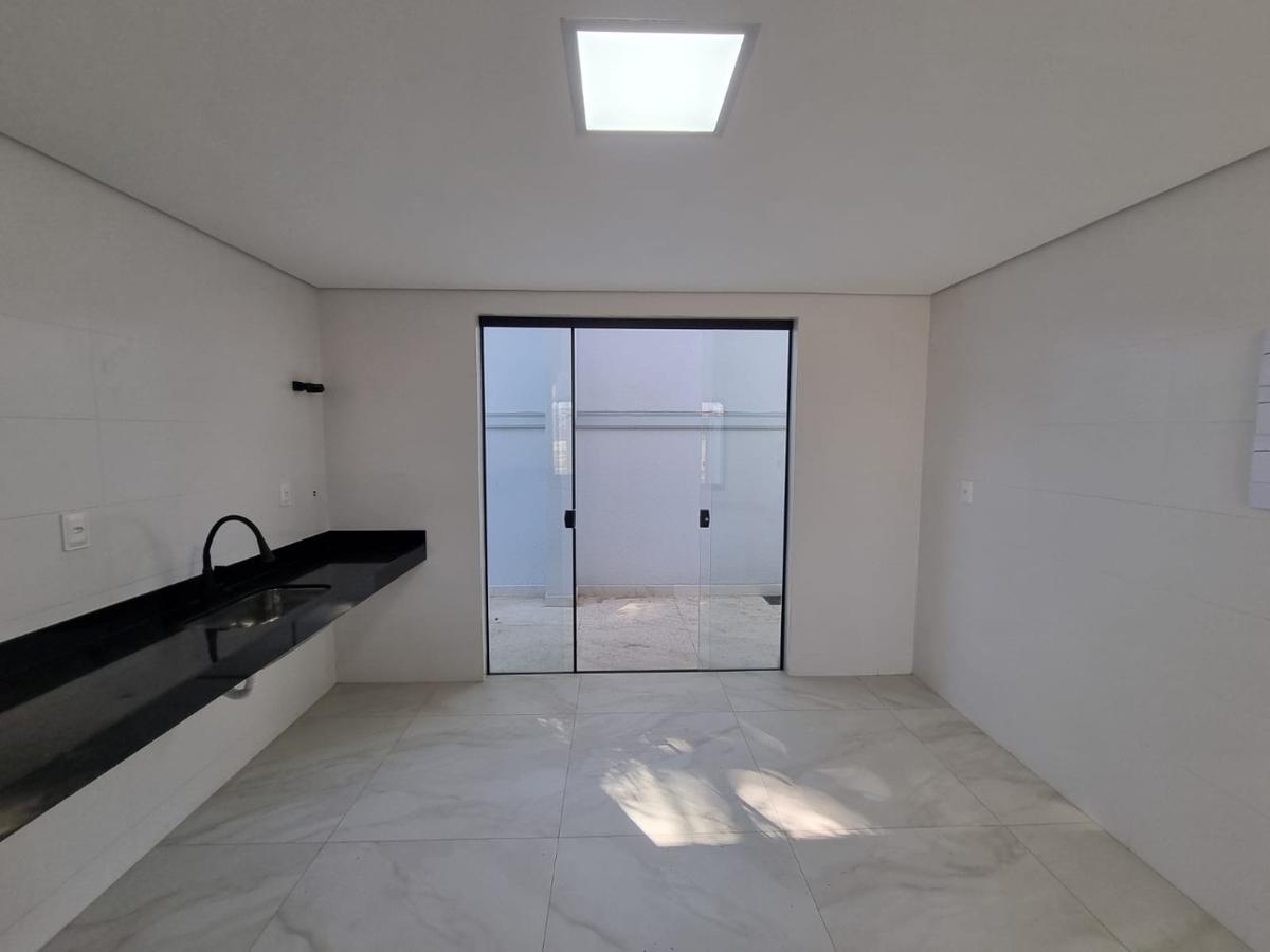 Casa, Planalto, 3 Quartos, 2 Vagas, 1 Suíte
