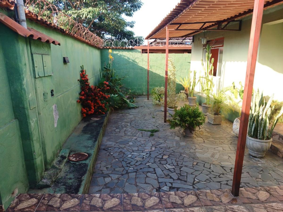 Casa, Filadélfia, 3 Quartos, 3 Vagas