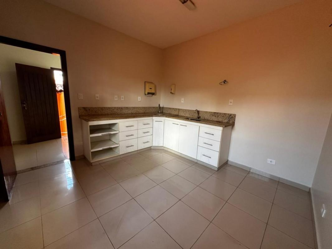 Andar, Centro, 0 Quarto, 0 Vaga