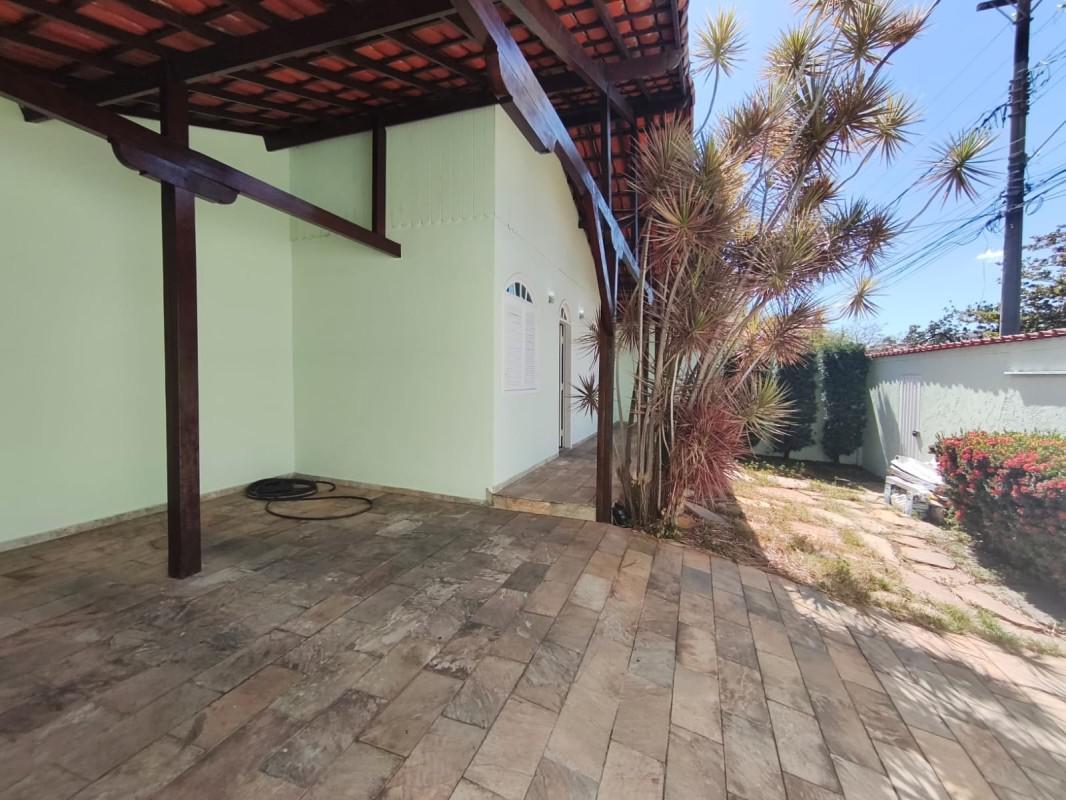 Casa, Alípio de Melo, 5 Quartos, 4 Vagas, 2 Suítes