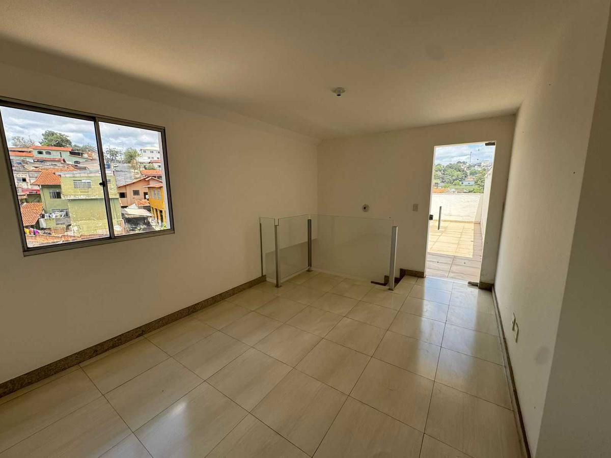 Cobertura, Concórdia, 2 Quartos, 2 Vagas, 1 Suíte