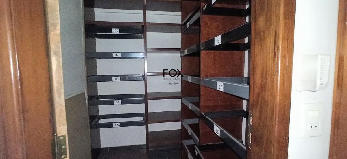 Sala, Funcionários, 0 Quarto, 11 Vagas