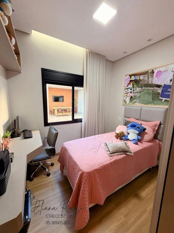 Casa, Campos Elíseos, 3 Quartos, 4 Vagas, 1 Suíte