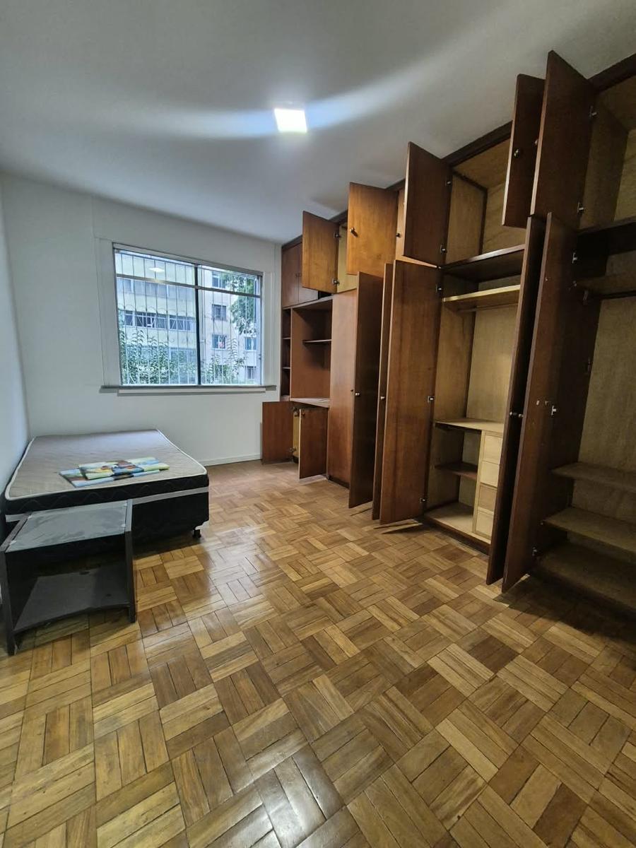 Apartamento, Centro, 4 Quartos, 0 Vaga, 1 Suíte