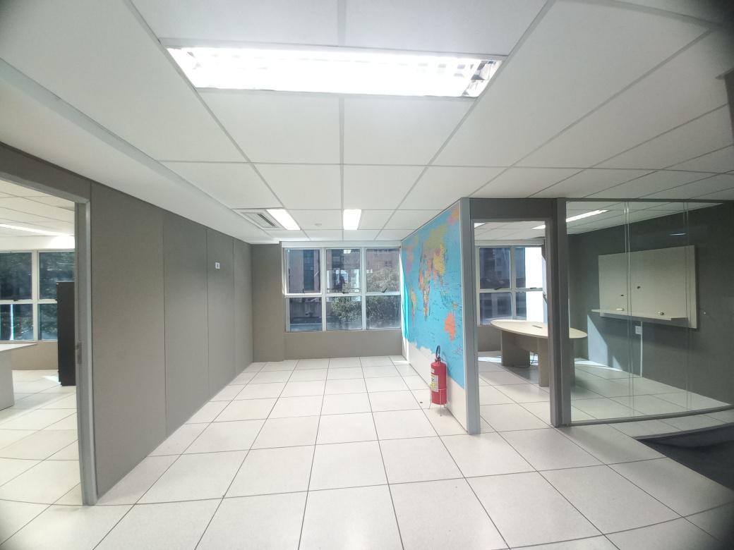 Sala, Savassi, 0 Quarto, 2 Vagas