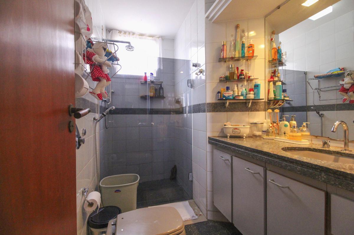 Apartamento, Sion, 4 Quartos, 3 Vagas, 1 Suíte