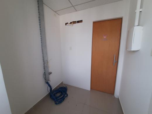 Sala, Santa Efigênia, 0 Quarto, 2 Vagas