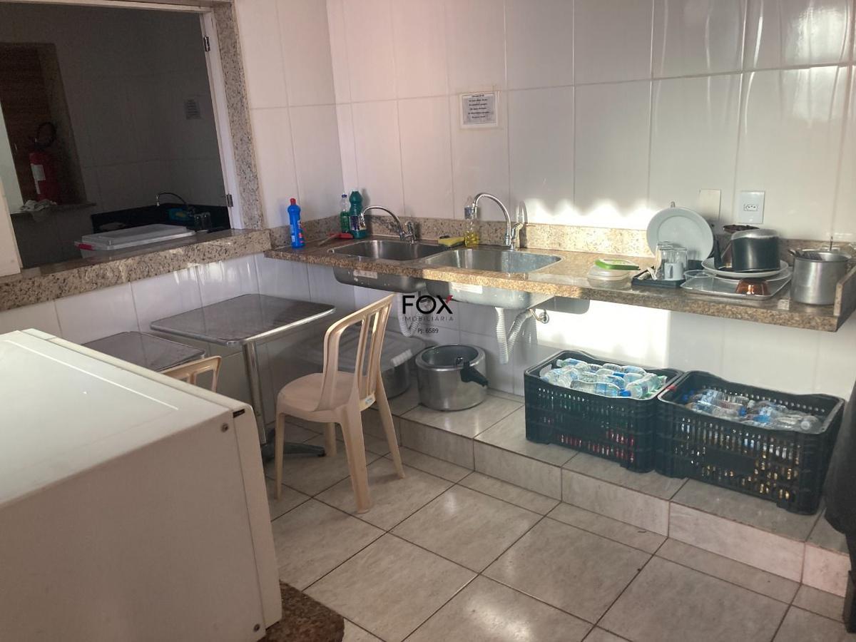 Prédio, Lourdes, 0 Quarto, 10 Vagas