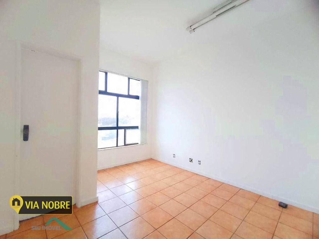 Sala, Santa Lúcia, 1 Vaga