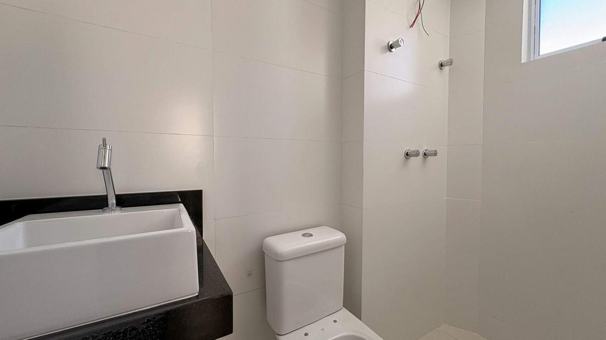 Apartamento, Vila Paris, 2 Quartos, 2 Vagas, 1 Suíte