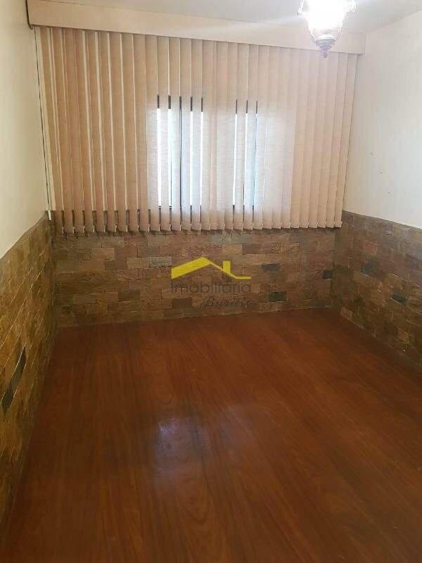 Casa, Cinquentenário, 2 Quartos, 4 Vagas