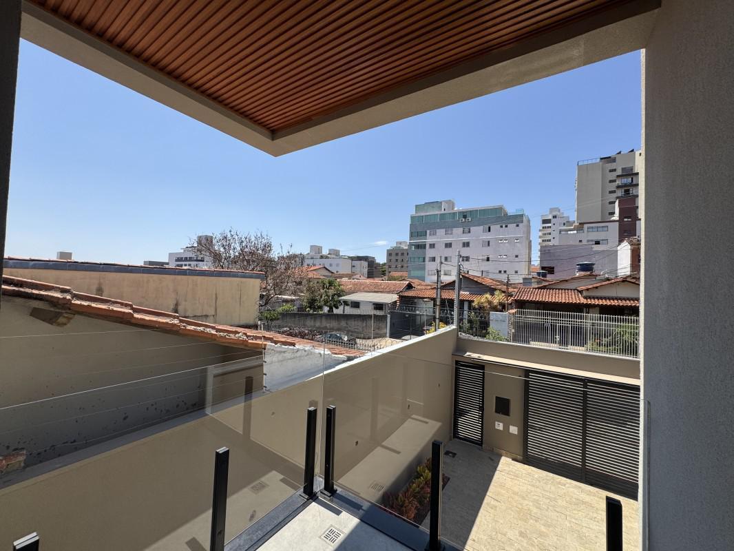 Casa, Jaraguá, 4 Quartos, 3 Vagas, 1 Suíte