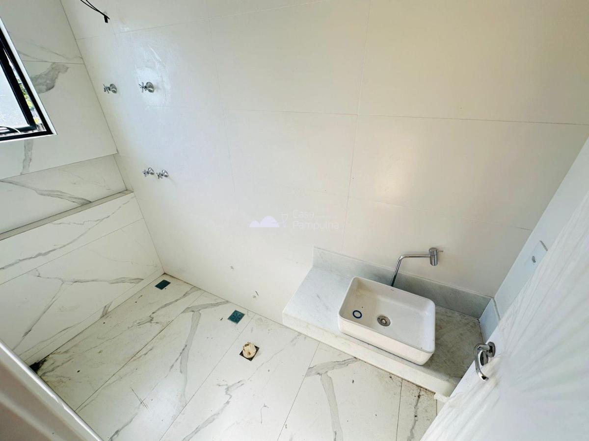 Casa, Planalto, 3 Quartos, 2 Vagas, 1 Suíte