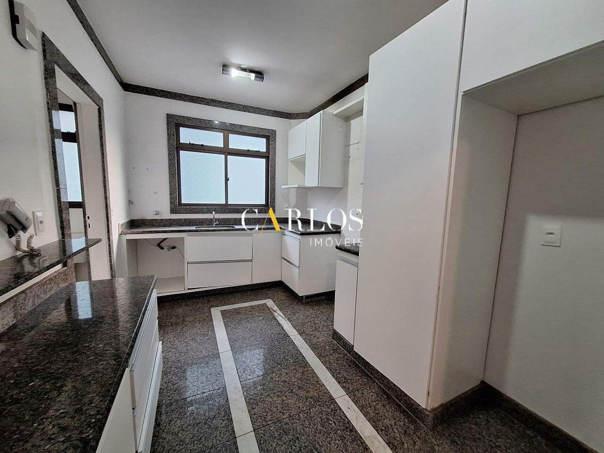 Apartamento, Luxemburgo, 4 Quartos, 3 Vagas, 1 Suíte