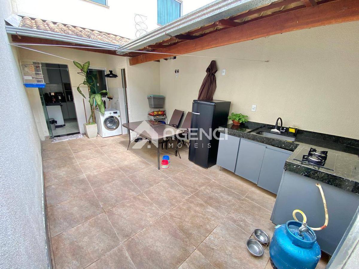 Casa, Cabral, 2 Quartos, 0 Vaga, 0 Suíte