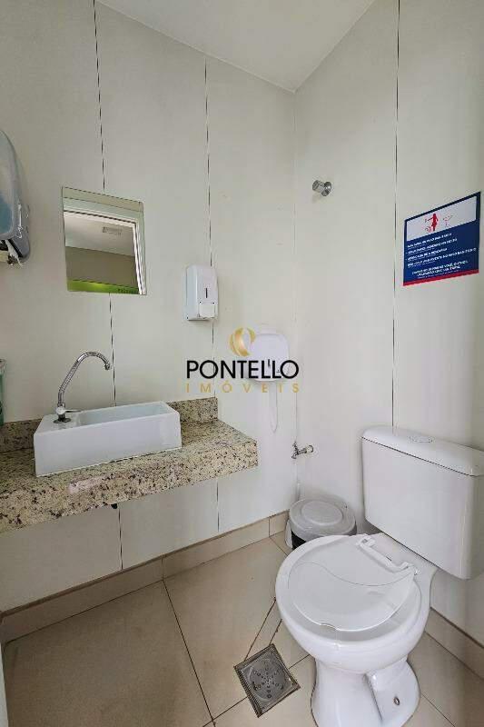 Sala, Estoril, 0 Quarto, 6 Vagas