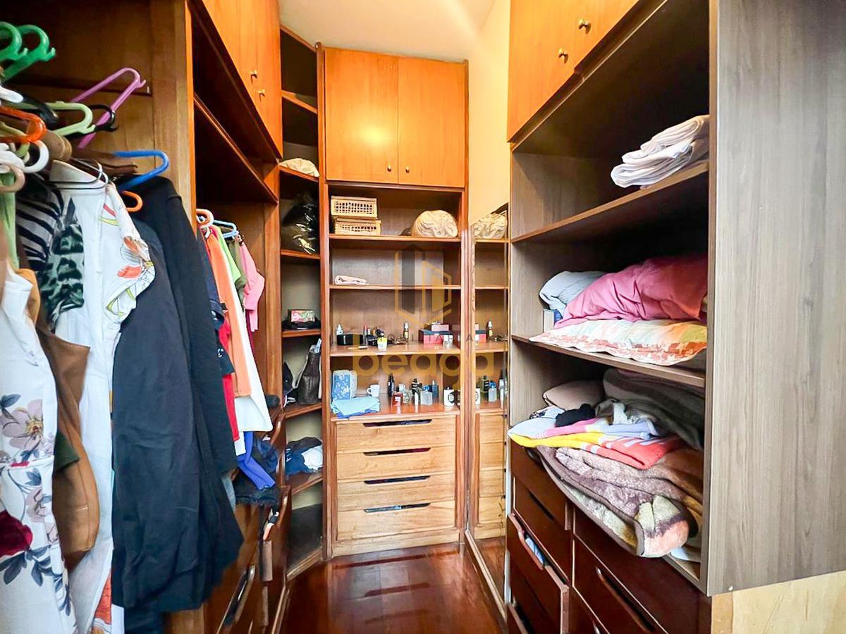 Casa, Nacional, 3 Quartos, 4 Vagas, 1 Suíte