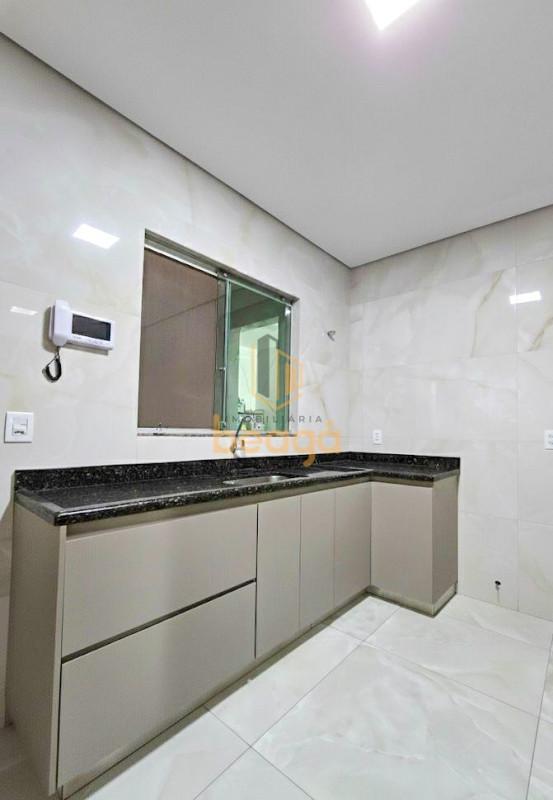Casa, Tropical, 5 Quartos, 5 Vagas, 1 Suíte