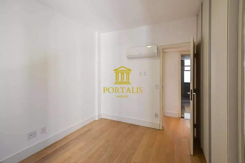 Apartamento, Savassi, 4 Quartos, 2 Vagas, 1 Suíte