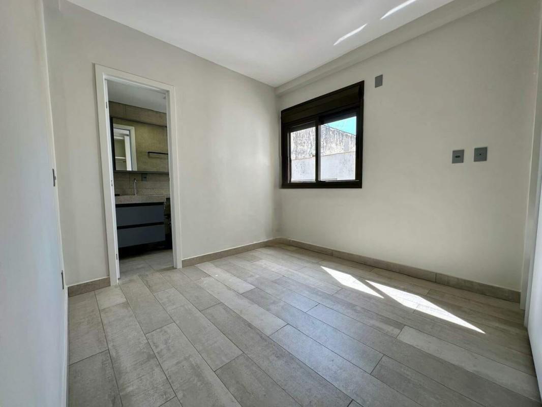 Apartamento, Cruzeiro, 2 Quartos, 2 Vagas, 1 Suíte