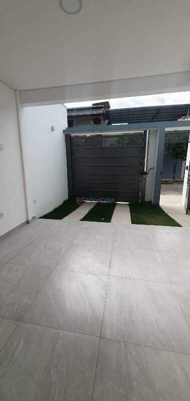 Casa, Primavera, 3 Quartos, 1 Vaga, 1 Suíte