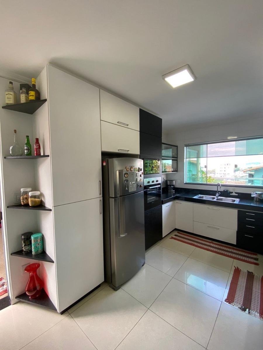 Casa, Novo Glória, 4 Quartos, 5 Vagas, 1 Suíte
