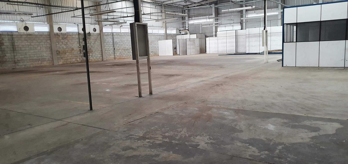 Galpão, Distrito Industrial Doutor Hélio Pentagna Guimarães, 0 Quarto, 0 Vaga