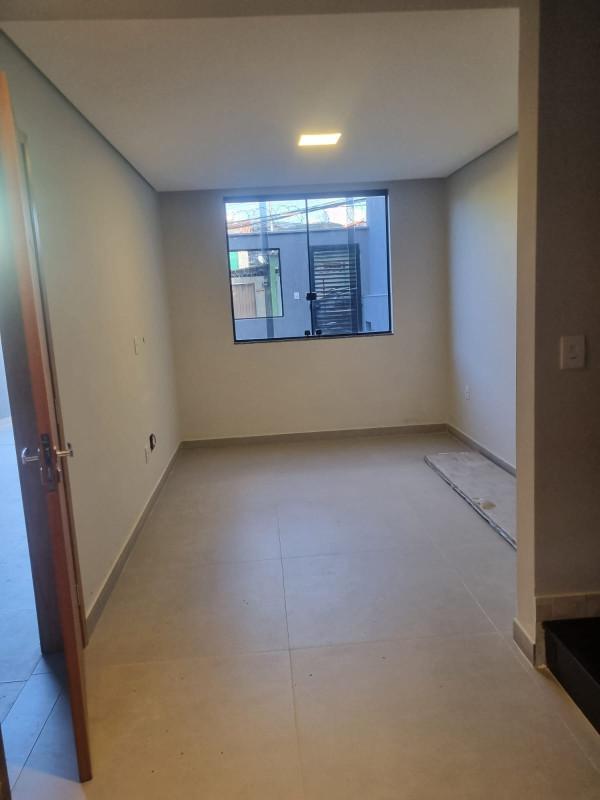 Casa, Cardoso (barreiro), 3 Quartos, 2 Vagas, 1 Suíte