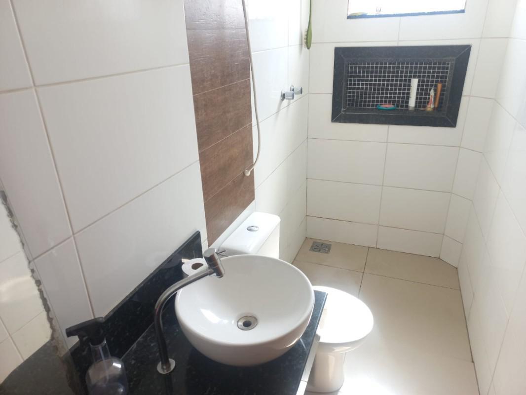 Casa, Itapoã, 4 Quartos, 2 Vagas, 1 Suíte