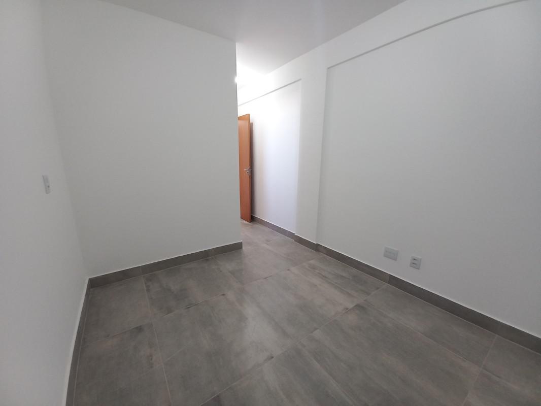 Apartamento, Sagrada Família, 3 Quartos, 2 Vagas, 1 Suíte