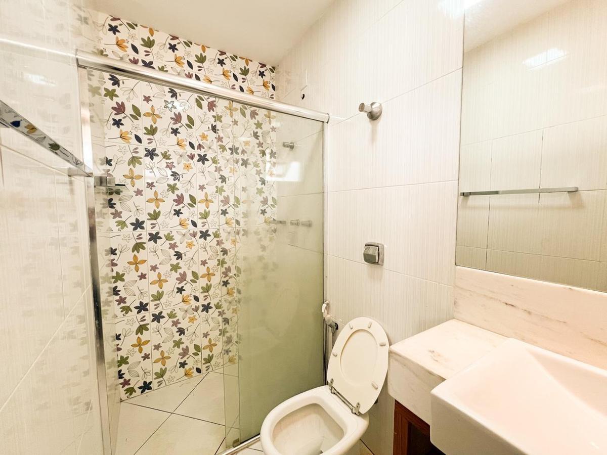 Casa, Trevo, 5 Quartos, 8 Vagas, 1 Suíte