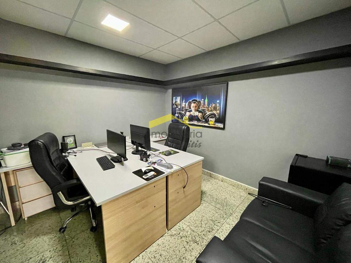 Sala, Estoril, 4 Vagas