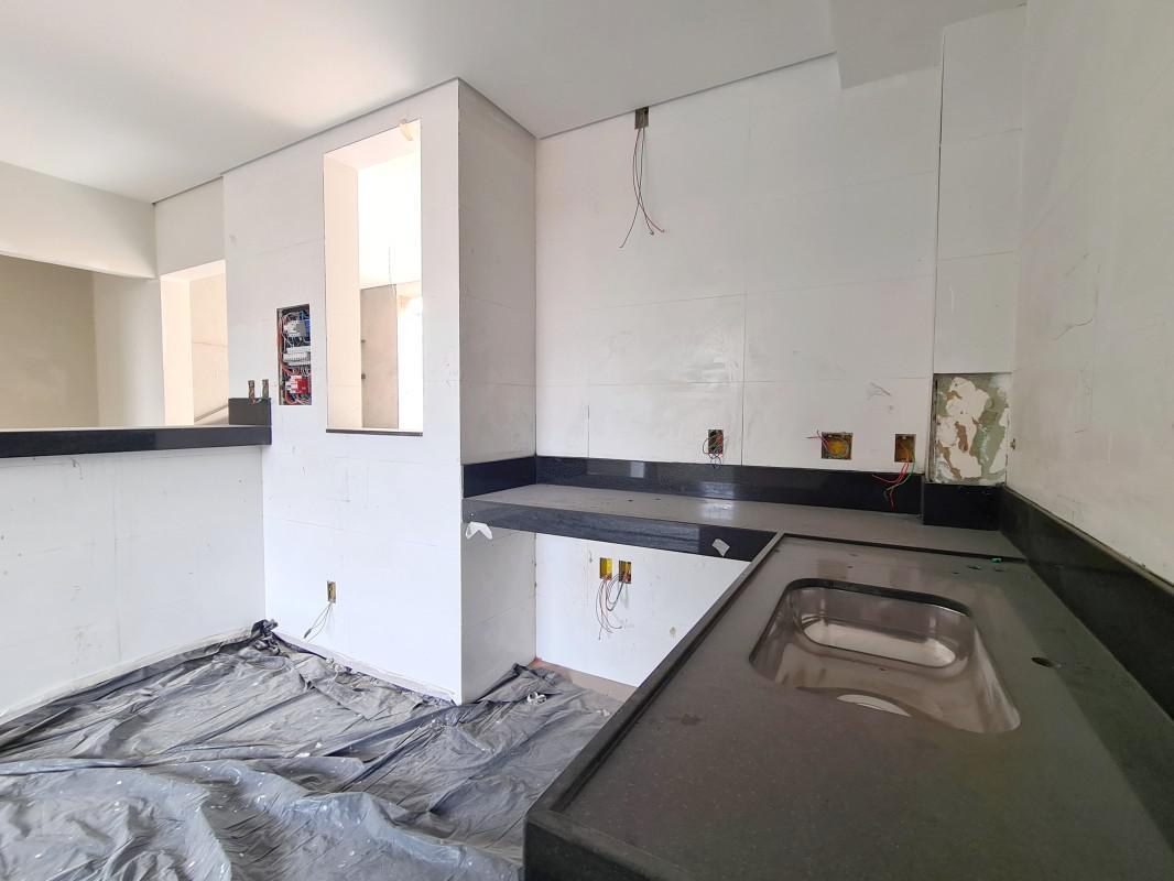 Casa, Ouro Preto, 3 Quartos, 4 Vagas, 1 Suíte