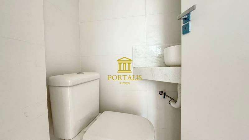 Apartamento, Vila Paris, 2 Quartos, 2 Vagas, 2 Suítes