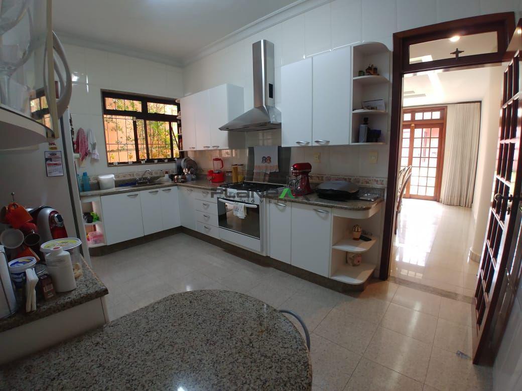 Casa, Jardim Riacho das Pedras, 4 Quartos, 15 Vagas, 3 Suítes