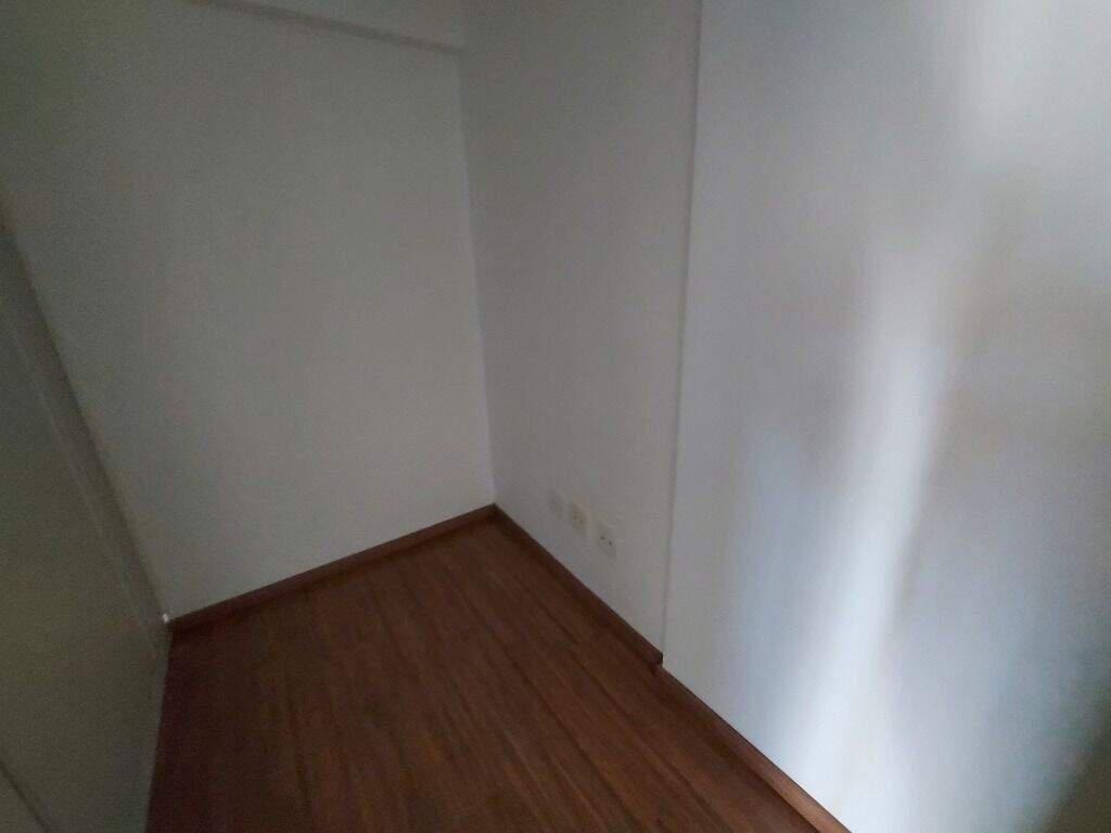 Sala, Estoril, 3 Vagas