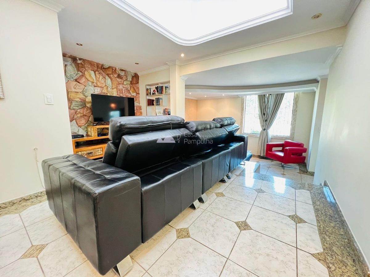 Casa, Santa Branca, 3 Quartos, 4 Vagas, 1 Suíte