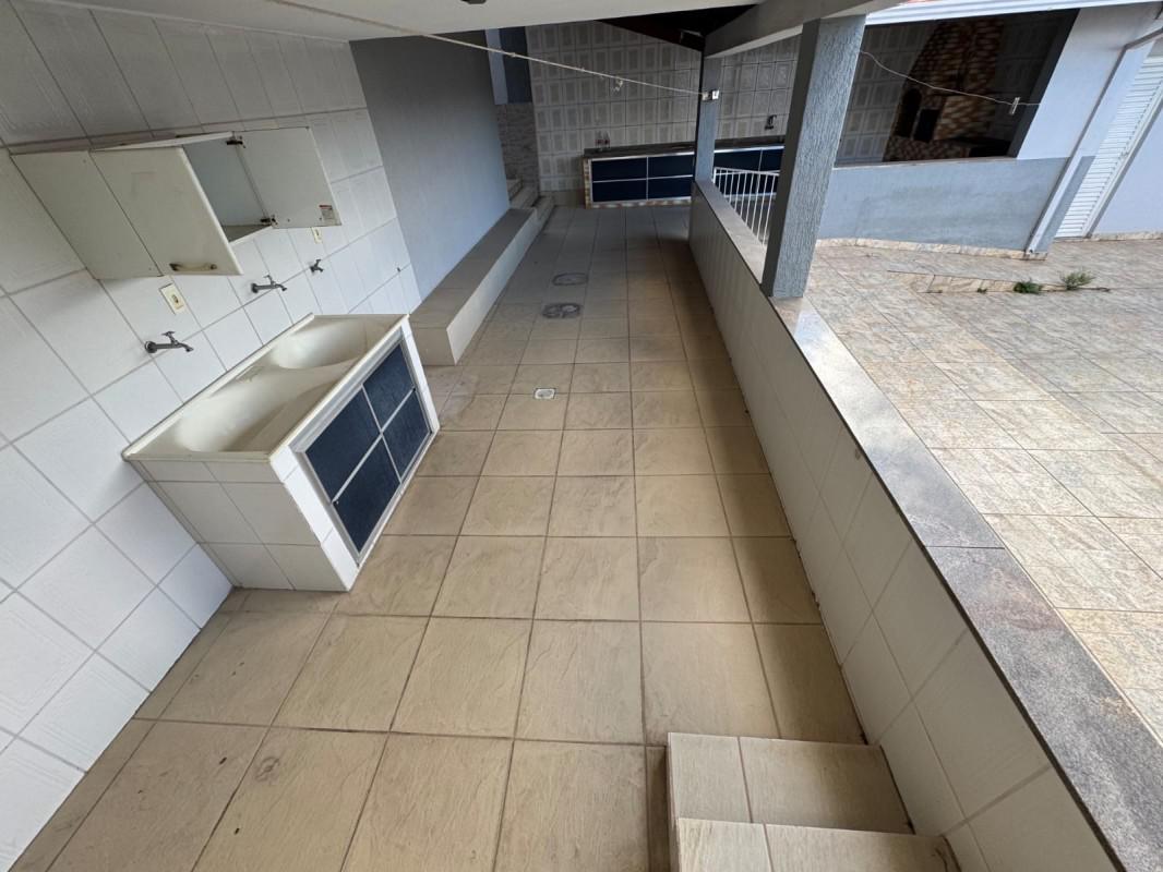 Casa, Bom Retiro, 3 Quartos, 4 Vagas, 1 Suíte