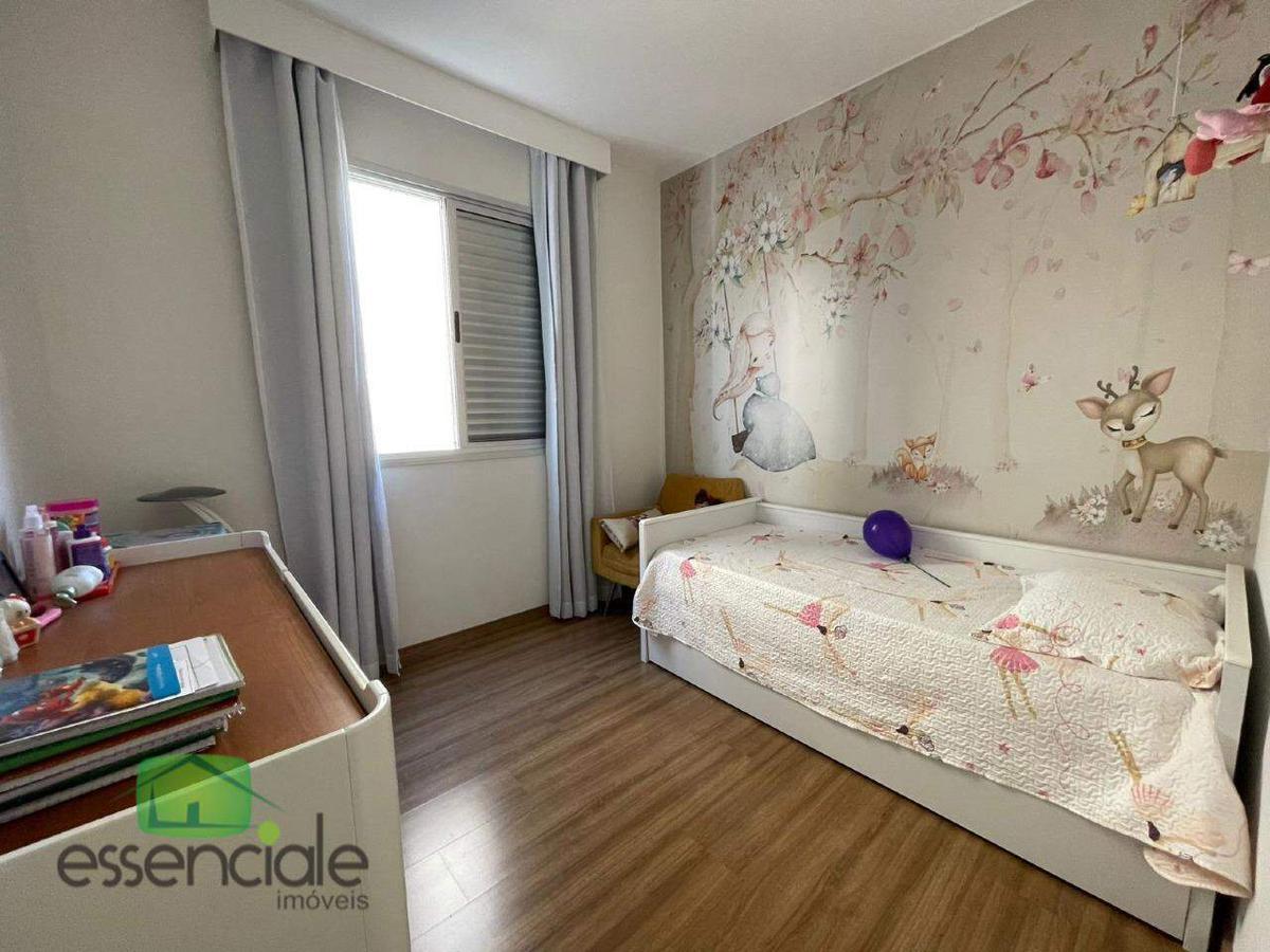 Apartamento, Europa, 3 Quartos, 2 Vagas, 1 Suíte