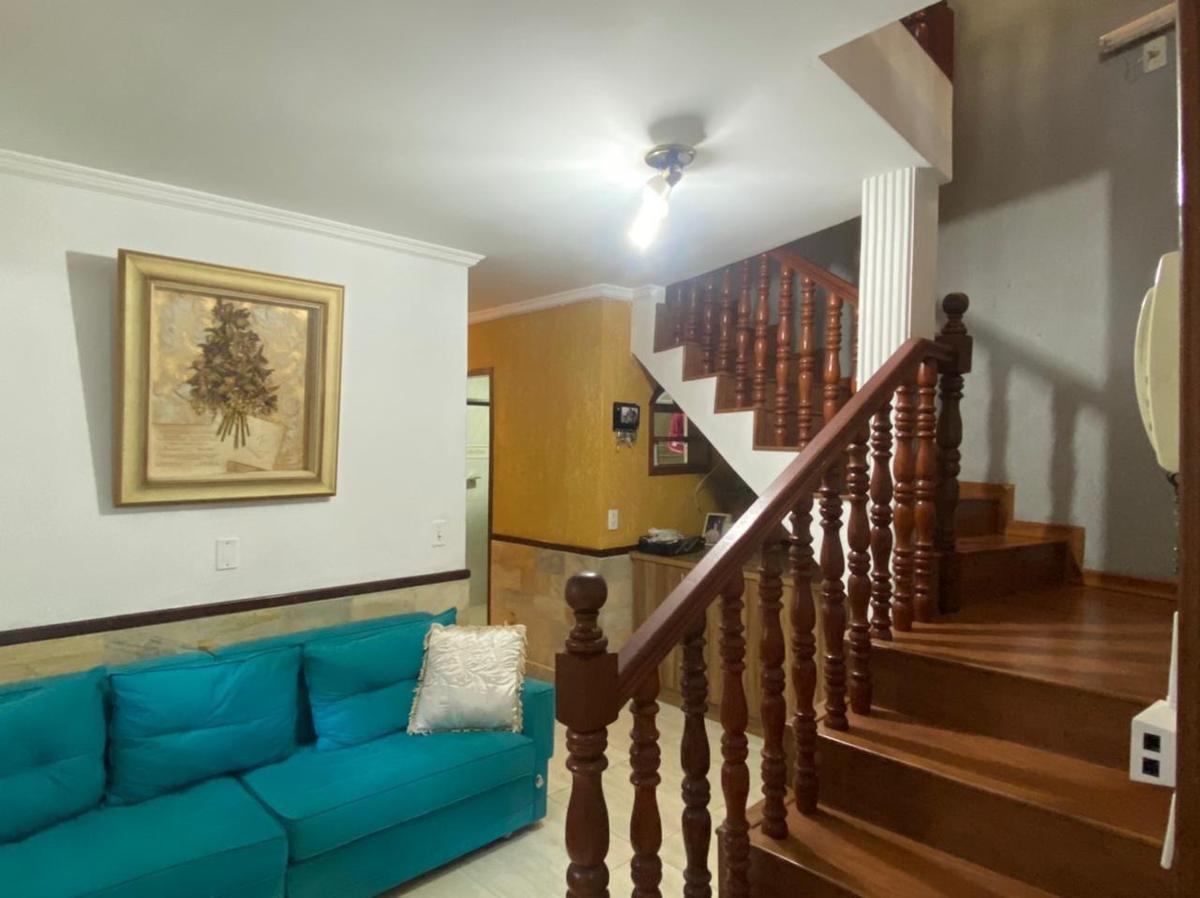 Casa, Itapoã, 6 Quartos, 3 Vagas, 1 Suíte