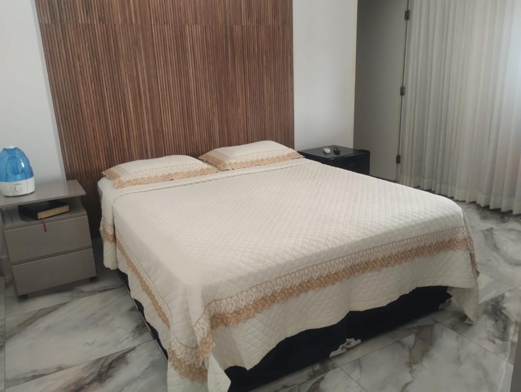 Casa, Centro, 3 Quartos, 4 Vagas, 2 Suítes