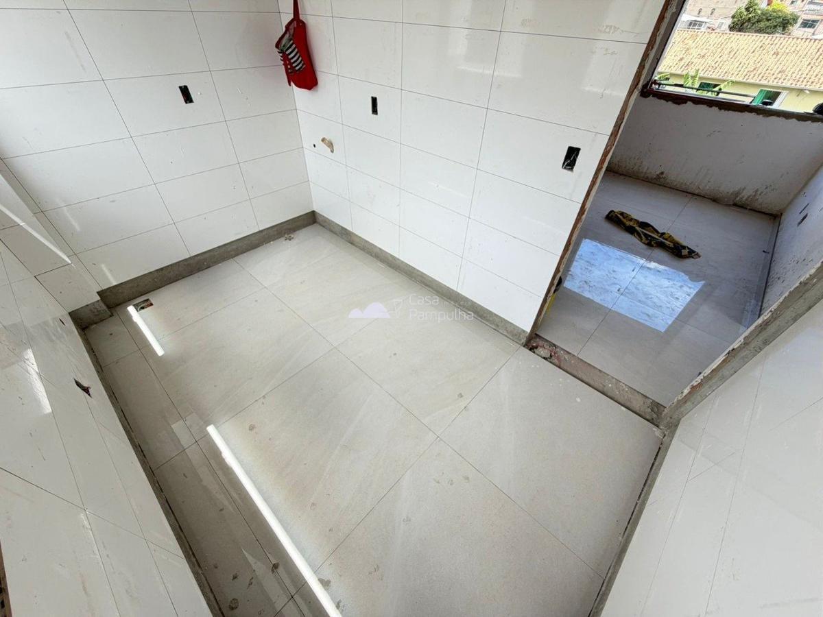 Apartamento, Santa Mônica, 2 Quartos, 1 Vaga