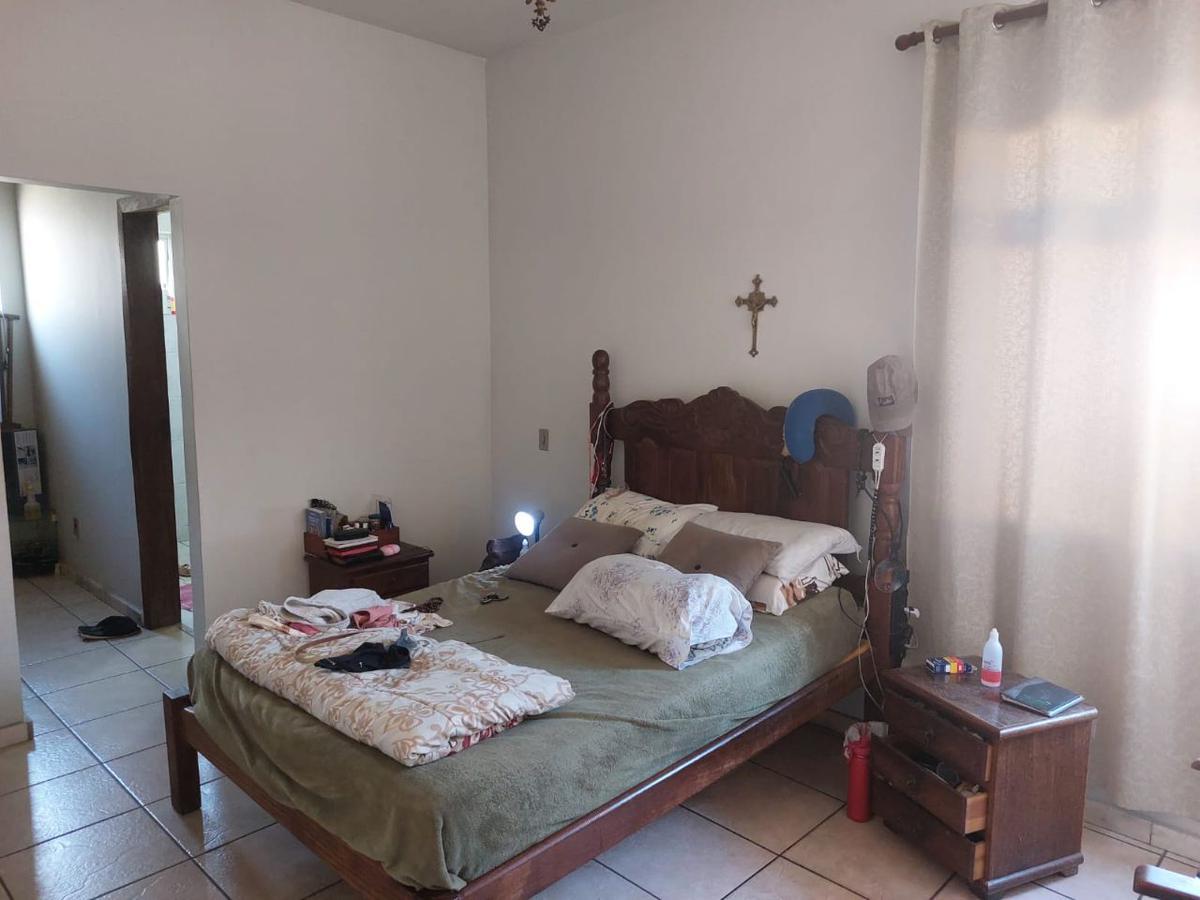 Casa, Dona Clara, 4 Quartos, 5 Vagas, 1 Suíte